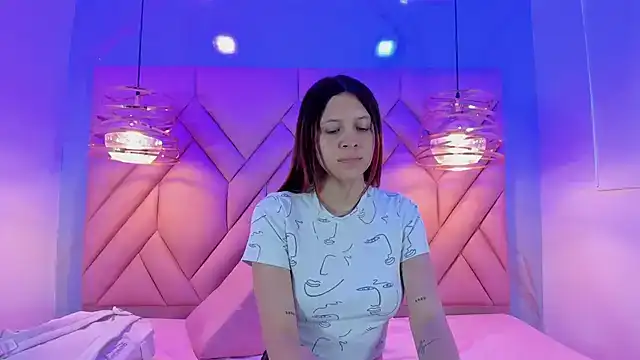 AngelaaCute_